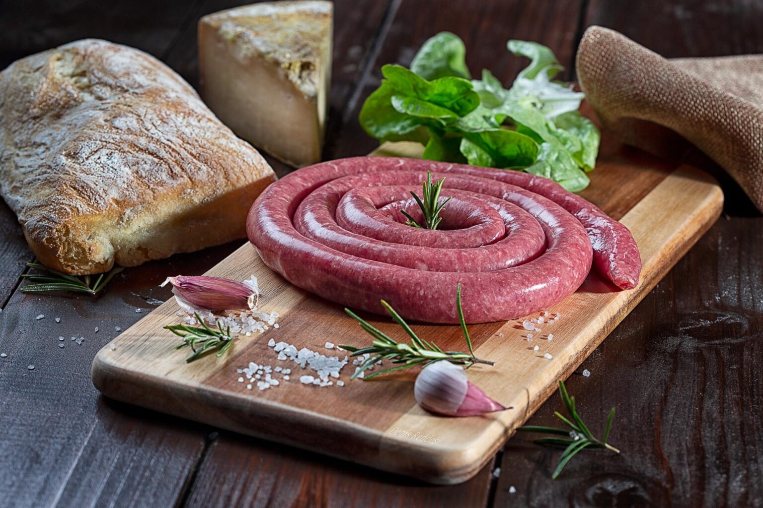 Salsiccia di Bra, la carne cruda tutelata dai Savoia